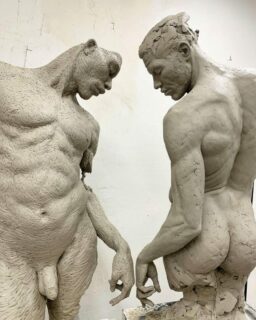 Torsos with portrait sculptures by BAA Graduates students Lucile Coste (@lucilecoste) and Martial Pagès (@martial_pages ).
#classicalart #atelierart #sculptures #figurativesculpture