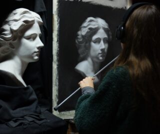 Drawing and Painting Program student Alexandra Ventura (@alexandraventura.art) working on her cast drawing exercise 

#BarcelonaAcademyOfArt #FigurativeArtist #RealismArt #ArteAcadémico #RealistPainting #TraditionalArt #AtelierMethod #ArtisticProcess #ClassicalArt #ArtStudentLife #FineArtSchool #ClassicalDrawing #CastDrawing #ArtAcademy #Retrato #Dibujo #EscuelaDeArte #Pintura #ArtStudents #ArtEducation #FineArts