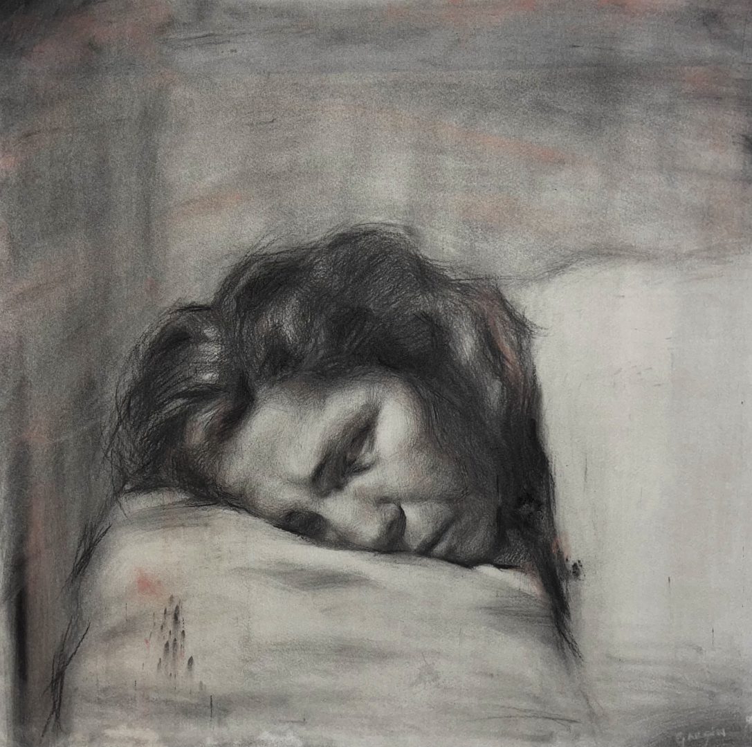 'Harapos - La bienvenida', charcoal, sanguine and Indian ink on paper by student Karen Garzón (@karengarzonart) 

🔸🔸🔸

"Fear, vulnerability, sadness, categorized as negative for years. Hundreds of experiences and lessons lost by trying to avoid them, only to eventually realize that it's useless to run from them, they will always find you.

There is someone else here, a second cruel voice that at times overwhelms, convinces, ultimately conquers, and makes me miserable.

Feelings of confusion and betrayal flood me, is that voice me?

I struggle to appease it, and when it's quiet, I understand the usefulness of being vulnerable.

I allow sadness and fear to knock on my door, to peacefully flood me, and lying on my pillow, they become a part of me.

After all, this anguish, everything that torments me, everything that is necessary, weighs. It keeps me tied to the earth and allows me to maintain a full, real life.

Fear, sadness, torment, be welcome."

📢 This work and many others are on view until May 20th at the Students and Teachers Exhibition at @mrstoolipartgallery